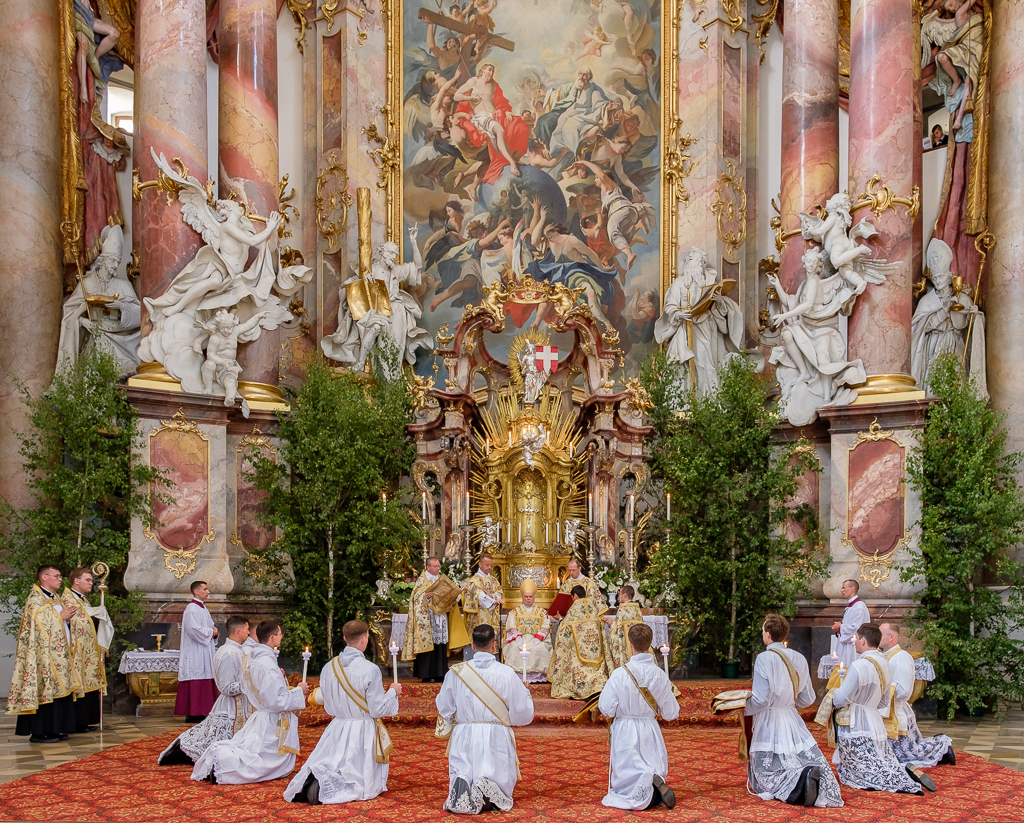 2023 – Résumé en vidéo de la cérémonie des ordinations sacerdotale de la&nbsp;FSSP